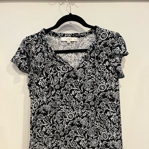 LOFT Monochrome Floral Blouse